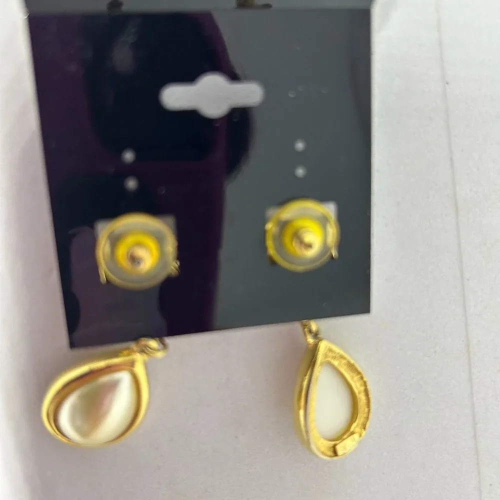 Vintage Estate Jewelry Faux Pearl Drop‎ Earrings w/Gold tone Knots